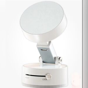 Universal - Magnetic Suction Cup Car WHITE Phone Holder Mount Stand (NIB)